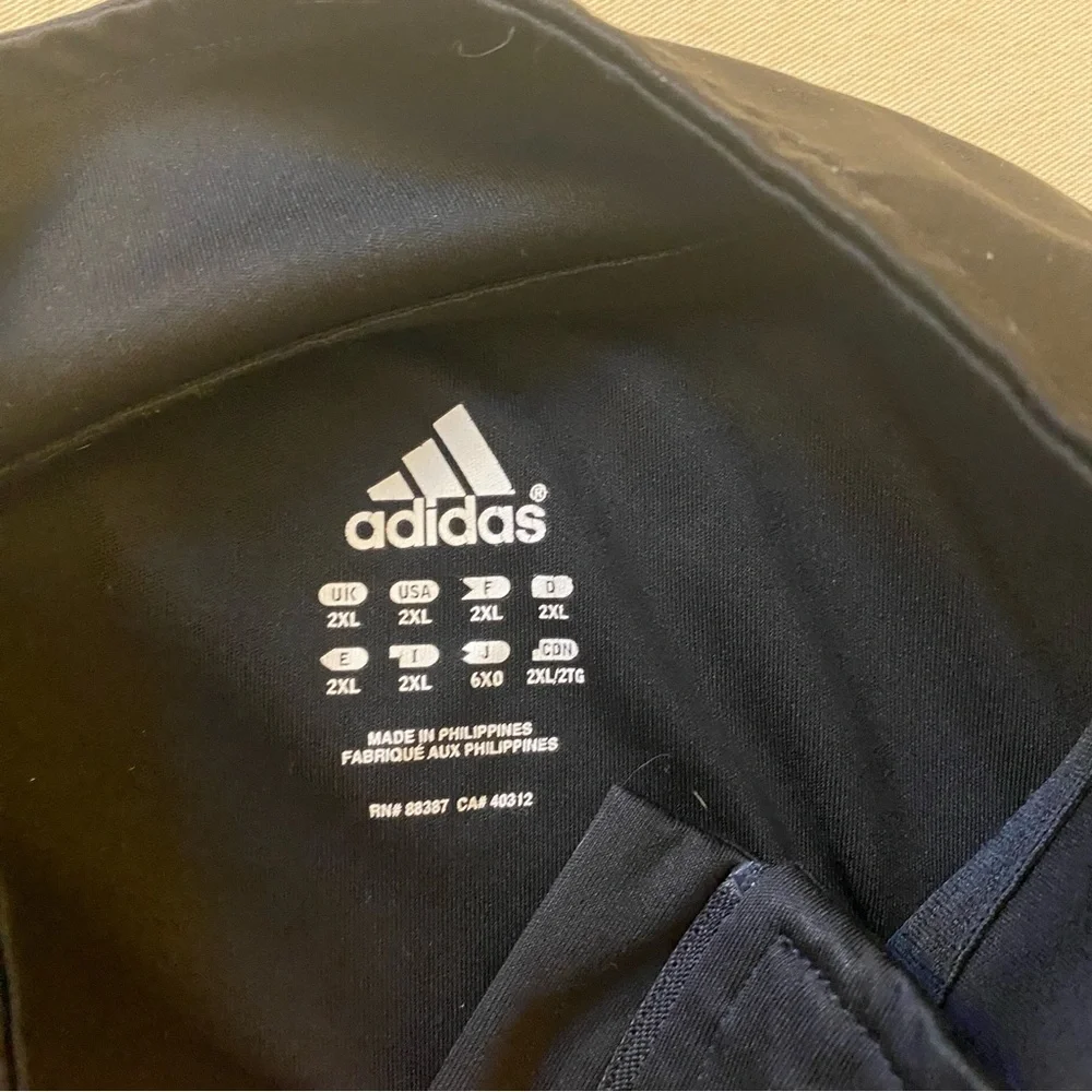 Men’s Adidas black 1/2 zip pullover. Size 2XL
